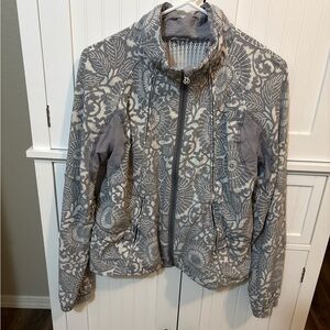 Lululemon Floral Zip Up Jacket | Gray Fitted Athleisure Top